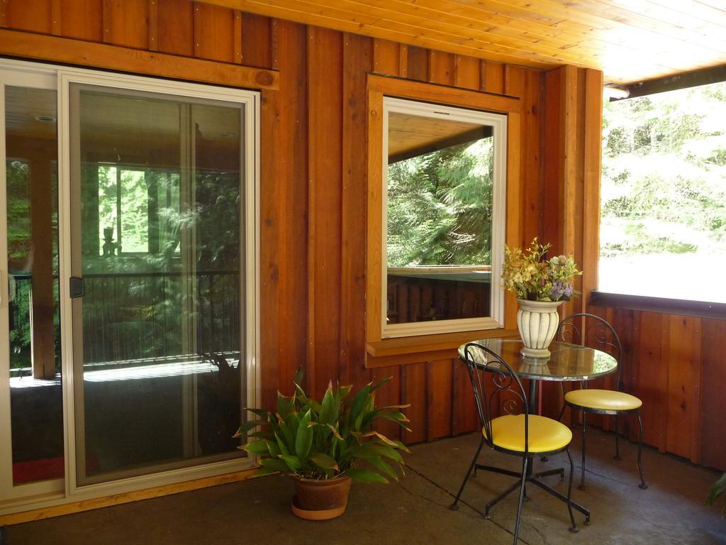 Bed and Breakfast Davis Brook Retreat Sechelt Exterior foto