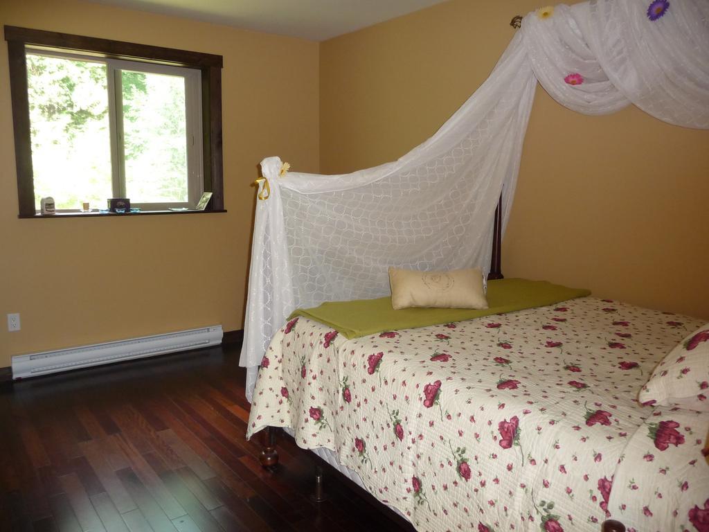 Bed and Breakfast Davis Brook Retreat Sechelt Exterior foto