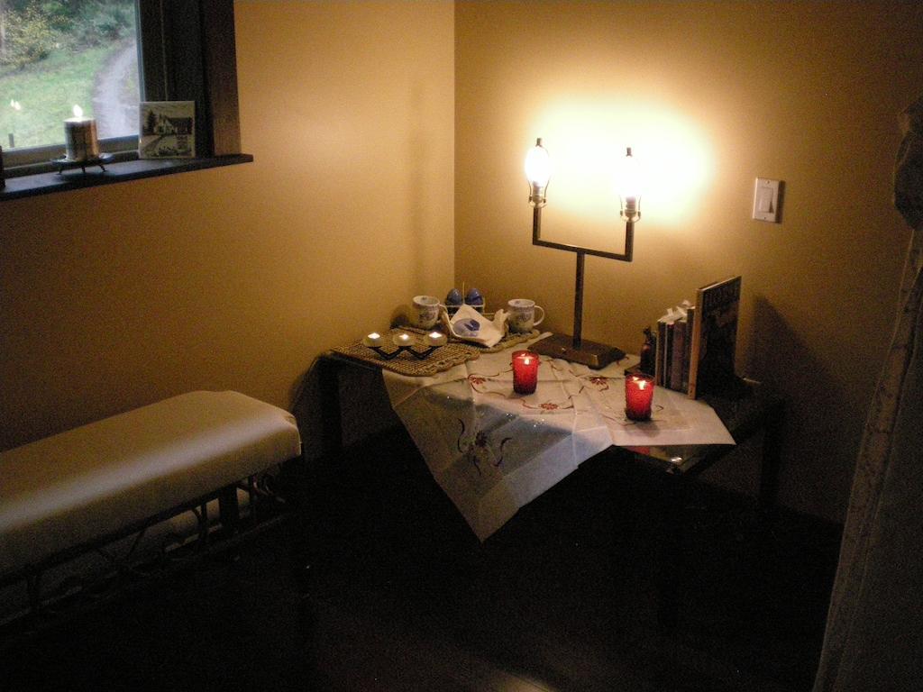 Bed and Breakfast Davis Brook Retreat Sechelt Habitación foto